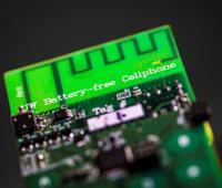 Cellulare senza batteria: il sogno diventa realtà