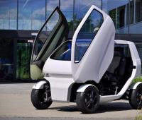 Auto che si guida da sola: EO smart connecting car