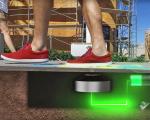 Lampioni solari ed energia cinetica: i nuovi lampioni alimentati dai passi delle persone Lampioni solari ed energia cinetica: i nuovi lampioni alimentati dai passi delle persone
